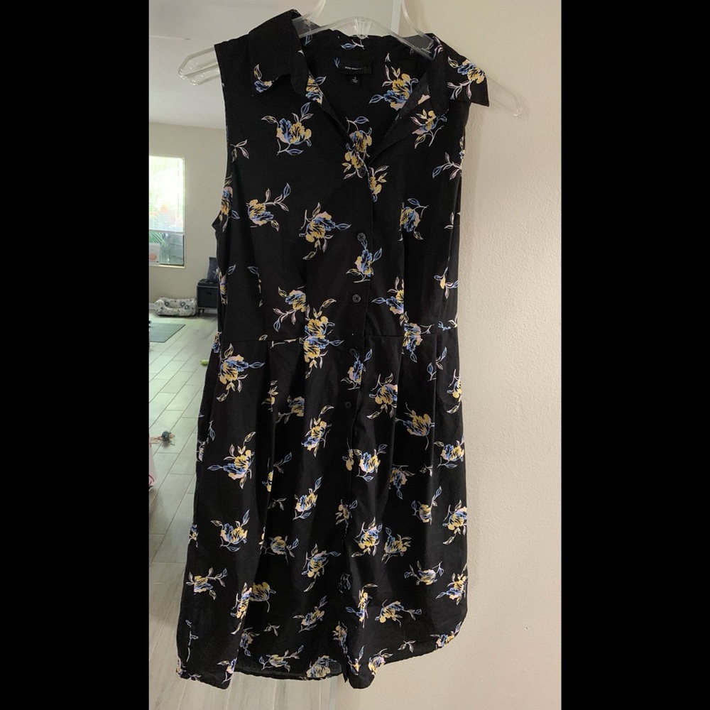 <Who What Wear> 🌼🌸 Floral Sleeveless Dress